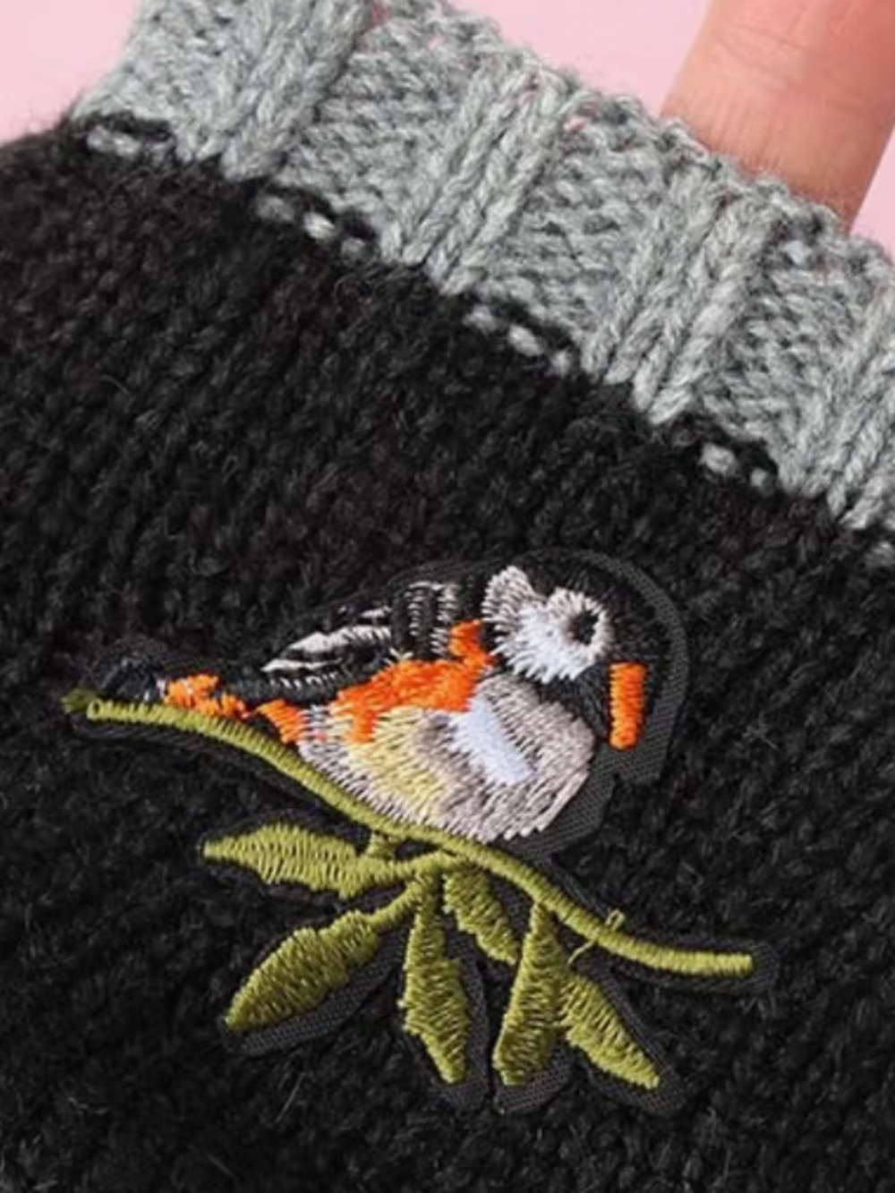 Cozy hand-knit fingerless gloves in gray and black with a charming bird embroide - Picture 2 of 3
